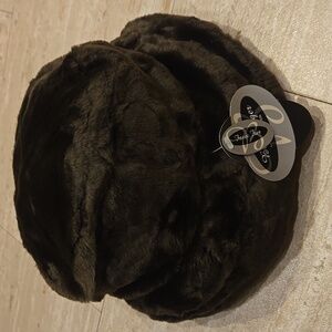 New Ben Berger Luxury Collection Chocolate Faux Fur Bucket Hat